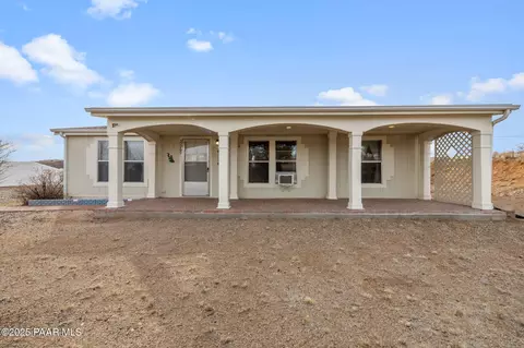 20969 E Valley View Ln, Mayer, AZ 86333