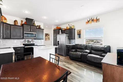 350 E Abra Rd, Paulden, AZ 86334 photo 6
