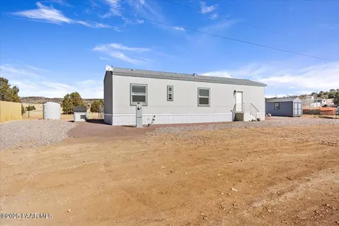 350 E Abra Rd, Paulden, AZ 86334