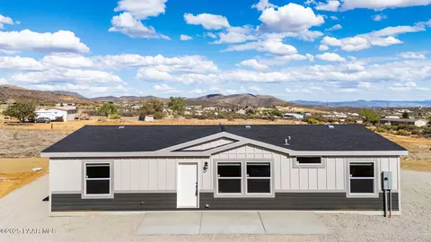 17160 E Roper Way, Dewey, AZ 86327