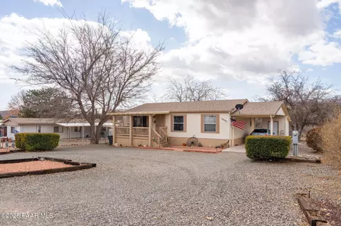 10445 E Manzanita Trl, Dewey, AZ 86327