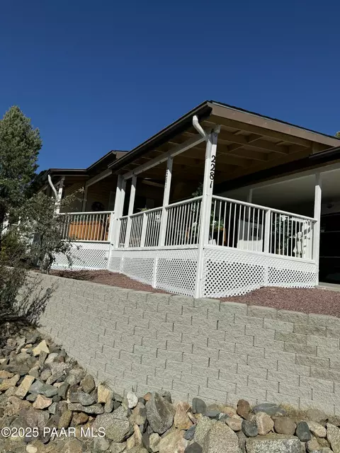 2281 E Hillside Loop Rd, Prescott, AZ 86301