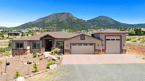9405 N Dakota Rd, Prescott Valley, AZ 86315