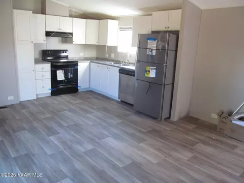 20477 E Aztec Trl, Mayer, AZ 86333 photo 2