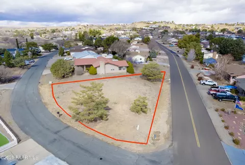 1049 N Arrowhead Ln, Dewey-humboldt, AZ 86327