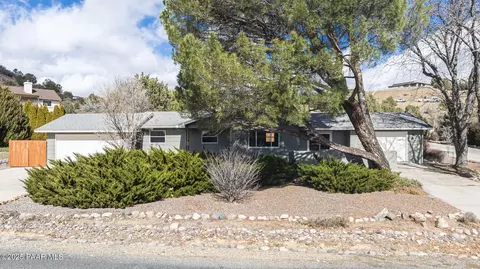 10760 Straight Arrow Rd, Dewey, AZ 86327