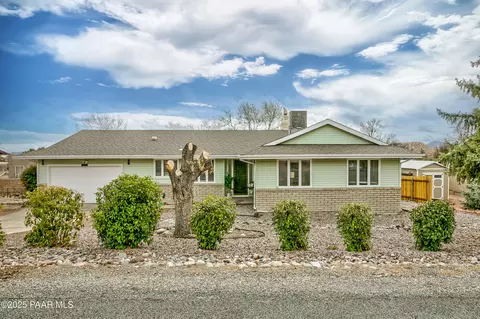 10693 E Oxbow Dr, Dewey, AZ 86327 photo 1