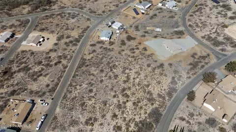 20125 E Hereford Dr, Mayer, AZ 86333 photo 5