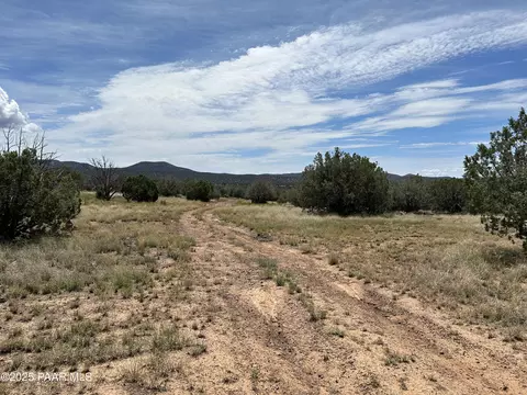 00 Big Moon, Ash Fork, AZ 86320 photo 2