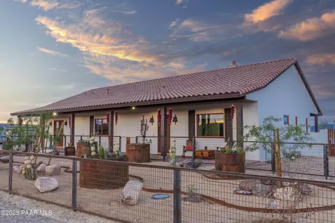 4450 Black Mountain Rd, Wickenburg, AZ 85390