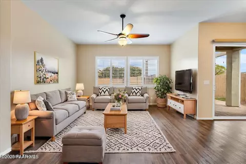 Living - 12660 E Ortiz St, Dewey, AZ 86327 photo 3 of 3