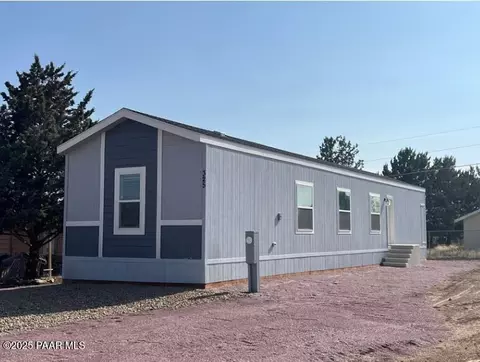 325 E Birchwood Dr, Paulden, AZ 86334