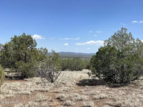 1709 N Frances Ln, Ash Fork, AZ 86320