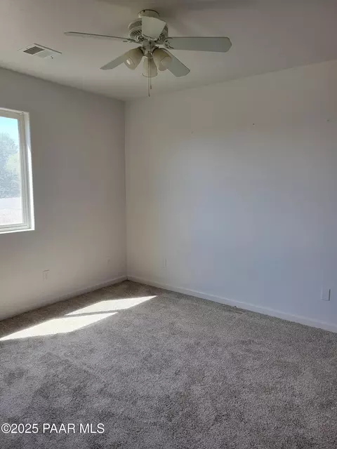 Bedroom - 20558 E Mesa Verde Rd, Mayer, AZ 86333 photo 1 of 3