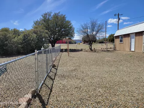 Exterior - 20558 E Mesa Verde Rd, Mayer, AZ 86333 photo 4 of 8
