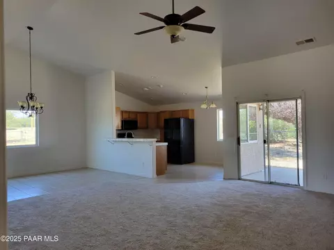 Living - 20558 E Mesa Verde Rd, Mayer, AZ 86333 photo 1 of 4