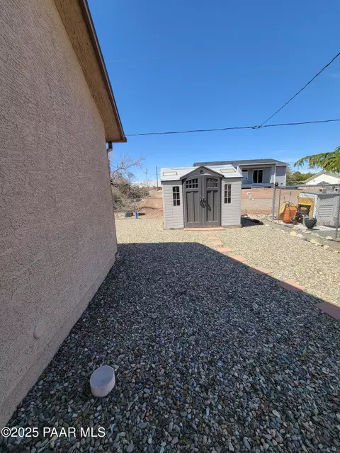 Exterior - 20558 E Mesa Verde Rd, Mayer, AZ 86333 photo 6 of 8