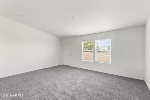 20187 E Mingus Dr, Mayer, AZ 86333 photo 5