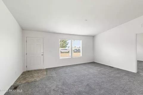 20187 E Mingus Dr, Mayer, AZ 86333 photo 4