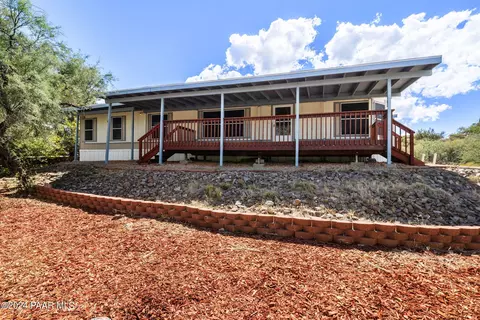 17154 E Panorama Dr, Mayer, AZ 86333