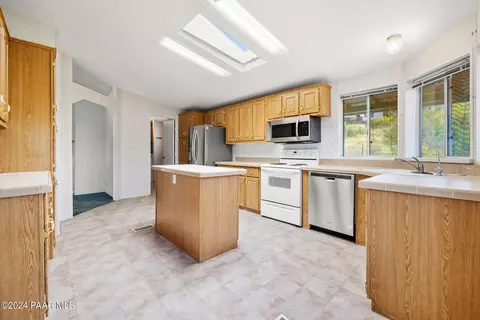 17154 E Panorama Dr, Mayer, AZ 86333 photo 7
