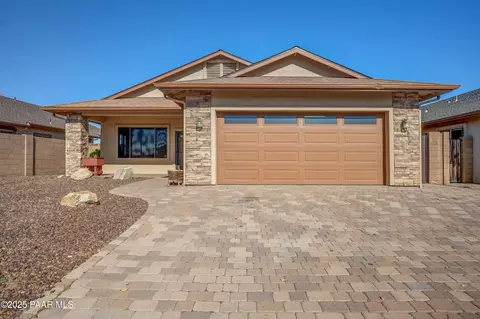 594 N Magdalena St, Dewey-humboldt, AZ 86327