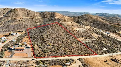 11726 E Meadow Dr, Mayer, AZ 86333 photo 1