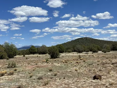 92 Bowling Ln, Ash Fork, AZ 86320 photo 4