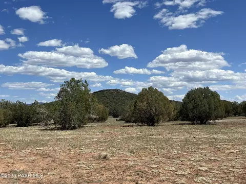 92 Bowling Ln, Ash Fork, AZ 86320 photo 2