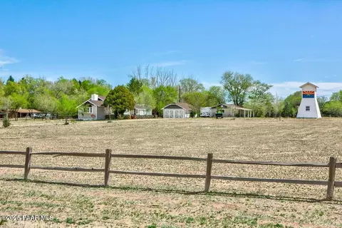 2413 N Road 1 E, Chino Valley, AZ 86323