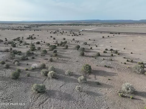 78 Lakota Ranch Rd, Ash Fork, AZ 86320