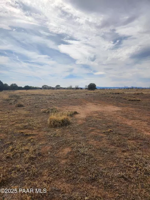 05-118 E Champagne Ln, Paulden, AZ 86334
