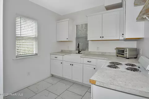 Kitchen - 12383 E Central Ave, Mayer, AZ 86333 photo 2 of 2