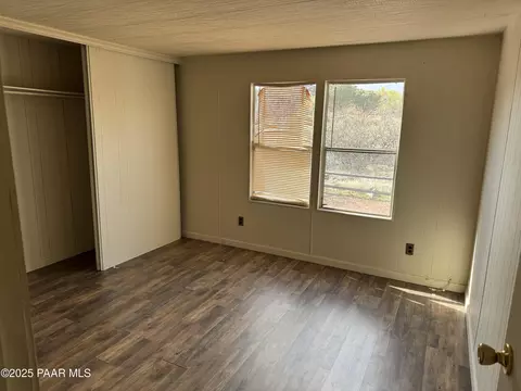 17431 E Meadow Ln, Mayer, AZ 86333 photo 9