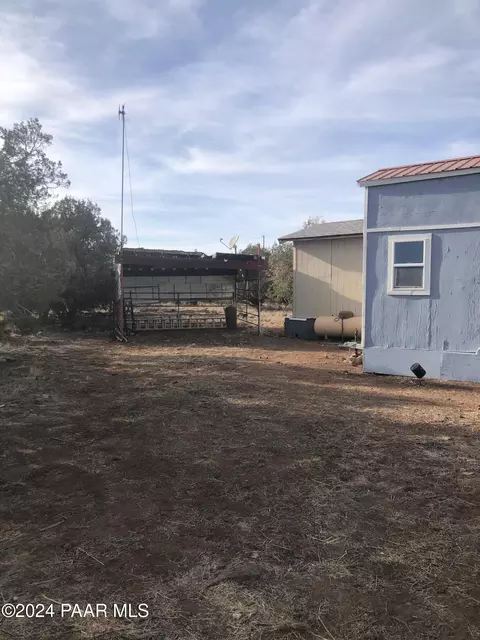 Exterior - 3669 N Verde Rd, Williams, AZ 86046 photo 3 of 4