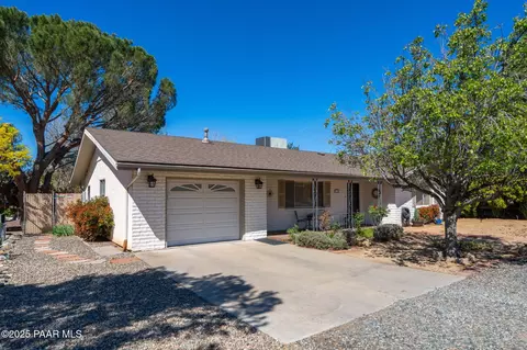 1116 N Cottonwood Spring Dr, Dewey, AZ 86327
