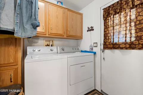 12190 E Obsidian Loop Rd, Dewey, AZ 86327 photo 11