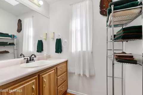12190 E Obsidian Loop Rd, Dewey, AZ 86327 photo 13