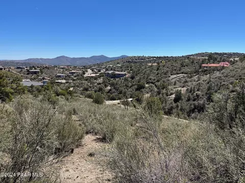 2715 Whispering Way Cir, Prescott, AZ 86303