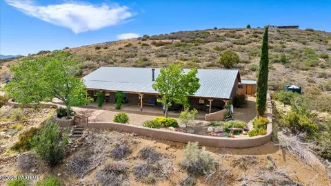 18300 E Peacemaker Dr, Dewey, AZ 86327