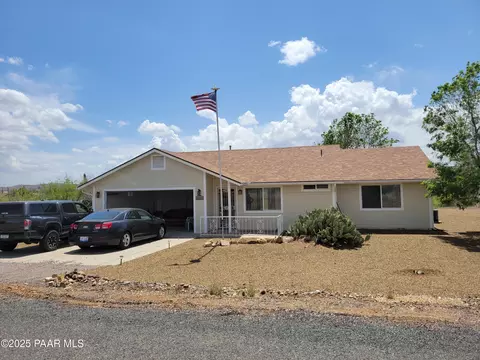 20089 E Saguaro Dr, Mayer, AZ 86333