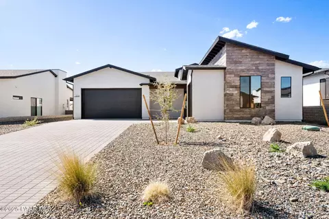 5739 E Hahn St, Prescott Valley, AZ 86314