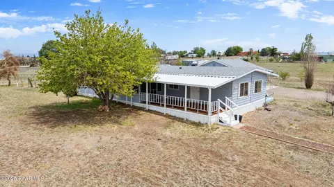 225 S Mountain View Rd, Chino Valley, AZ 86323