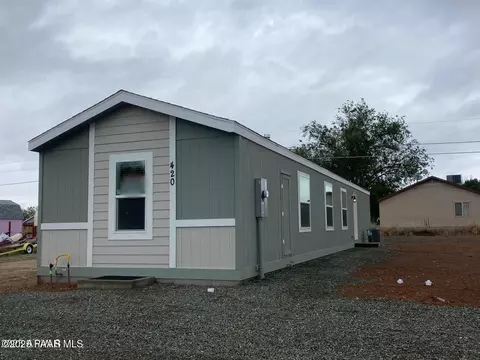 420 W Venice Way, Paulden, AZ 86334