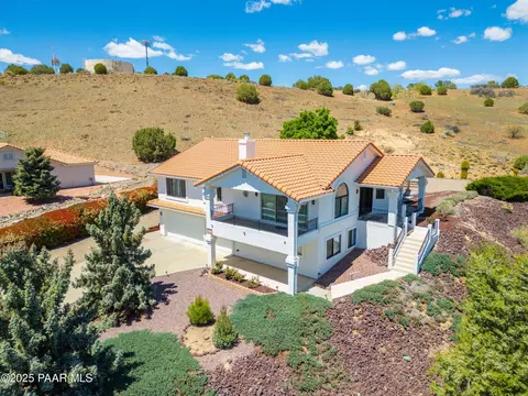 10908 E Old Black Canyon Hwy, Dewey, AZ 86327