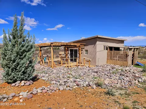 20949 E Fremont Dr, Mayer, AZ 86333