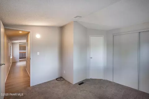10439 E Brangus Ln, Dewey, AZ 86327 photo 13
