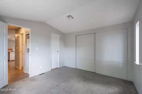 10439 E Brangus Ln, Dewey, AZ 86327 photo 12
