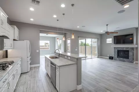12897 E Castro St, Dewey, AZ 86327 photo 6