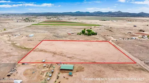 25755 N Matli Ln, Paulden, AZ 86334